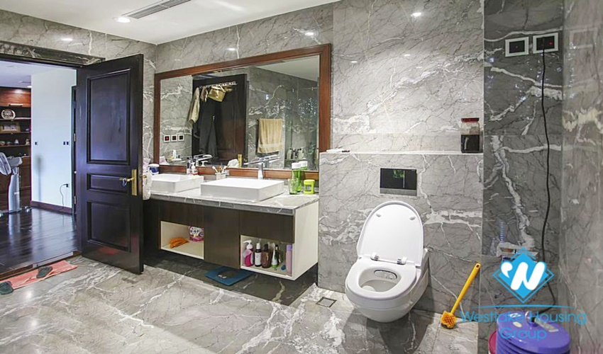 Five Star villa in Ciputra - A masterpice with high quality furniture villa 