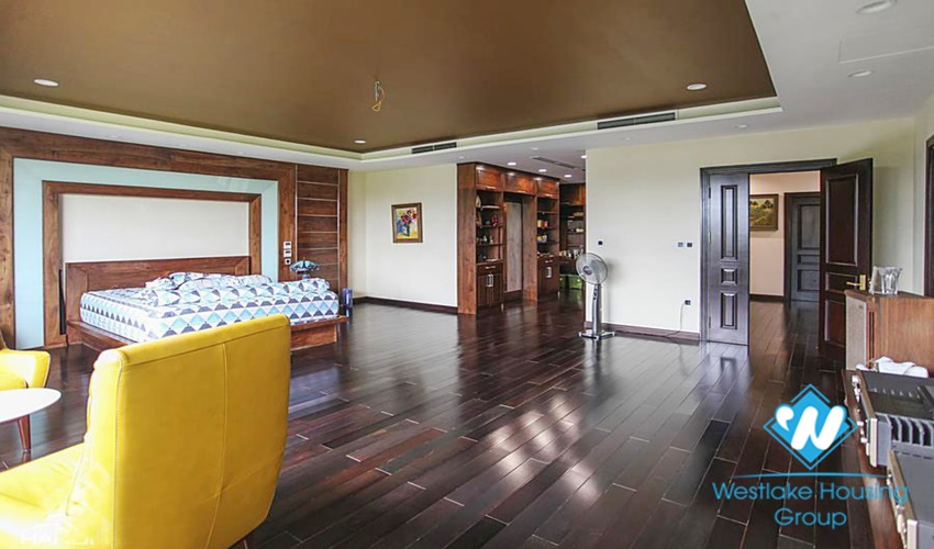 Five Star villa in Ciputra - A masterpice with high quality furniture villa 