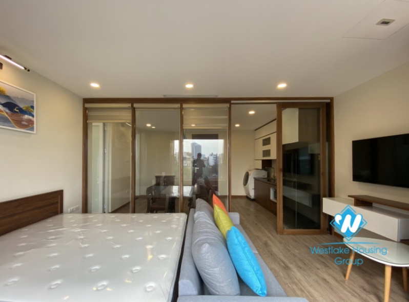 Two bedroom apartment for rent in Ba Mau lake