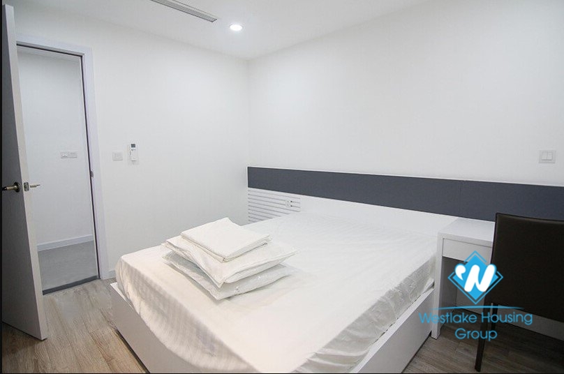 Modern three-bedroom apartment for rent at D'Leroi Soleil, 59 Xuan Dieu, Hanoi