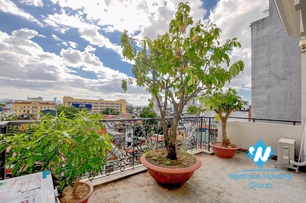 1 bedroom apartment with large area for rent in the center of Hai Ba Trung district