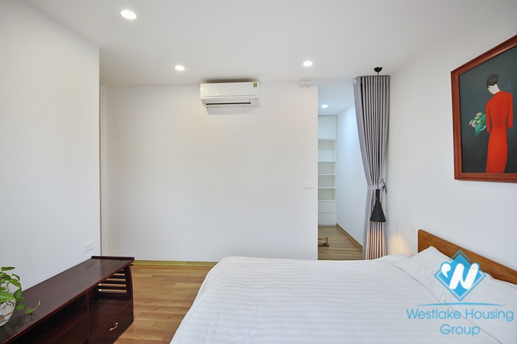 Modern and open 3 bedroom apartment for rent in Tay Ho, Hanoi