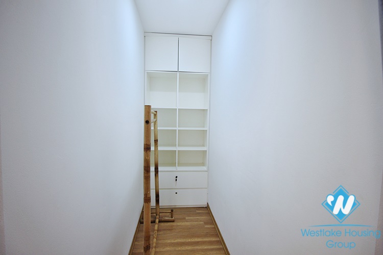 Modern and open 3 bedroom apartment for rent in Tay Ho, Hanoi