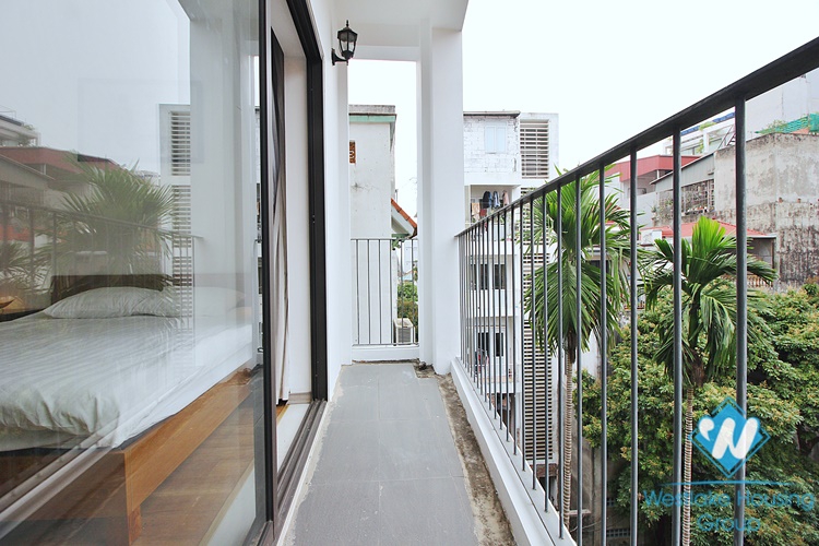 Modern and open 3 bedroom apartment for rent in Tay Ho, Hanoi