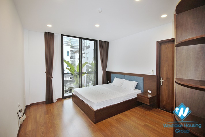 Beautiful  and good quality 2-bedrooms  apartment on Xuan Dieu street, Tay Ho