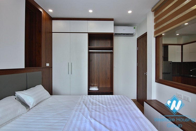 Lake view one bedroom apartment for rent in Yen Hoa street, Tay Ho