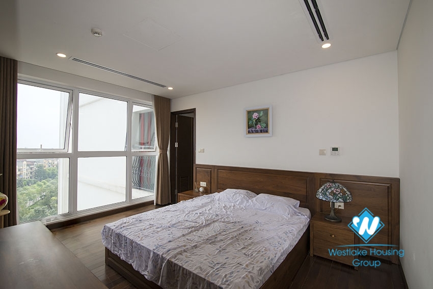 Three-bedroom apartment with area of ​​140 square meters for rent at Hanoi Aqual Central