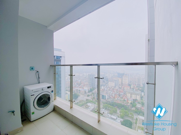 A newly 2 bedroom apartment for rent in Metropolis, Ba dinh