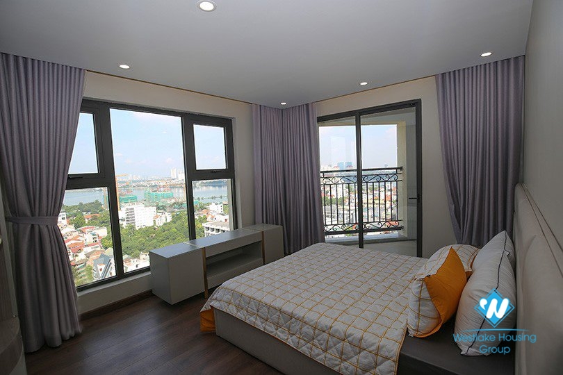 Luxury furnished 3-bedroom apartment with lake view for rent at D 'Leroi Soleil, West Lake