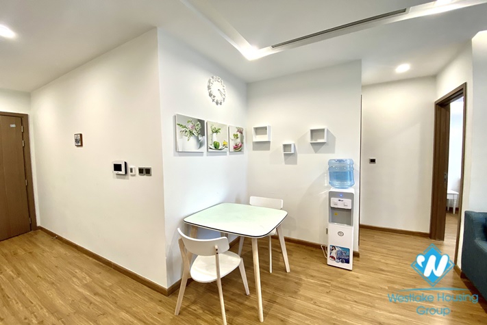 Elegant 01 bedroom apartment in good quality building in M1- Vinhomes Metropolis. 