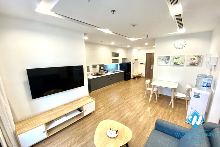 Elegant 01 bedroom apartment in good quality building in M1- Vinhomes Metropolis. 