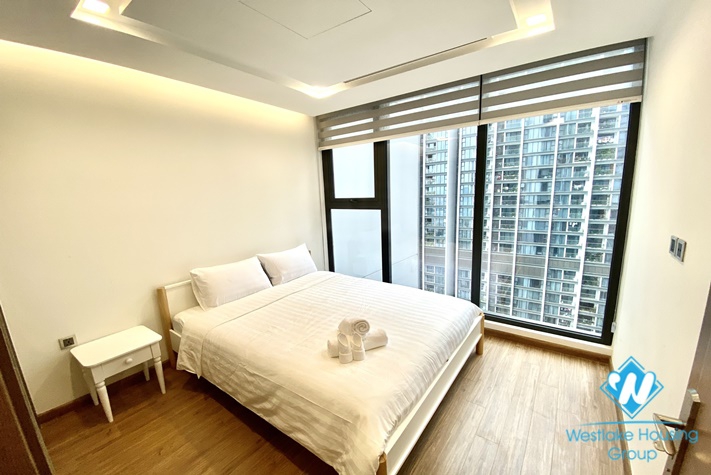 Elegant 01 bedroom apartment in good quality building in M1- Vinhomes Metropolis. 