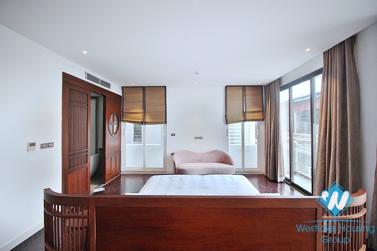 Renovated 4 bedrooms apartment for rent in Xom Phu - Dang Thai Mai, Tay Ho