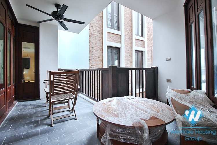 Renovated 4 bedrooms apartment for rent in Xom Phu - Dang Thai Mai, Tay Ho