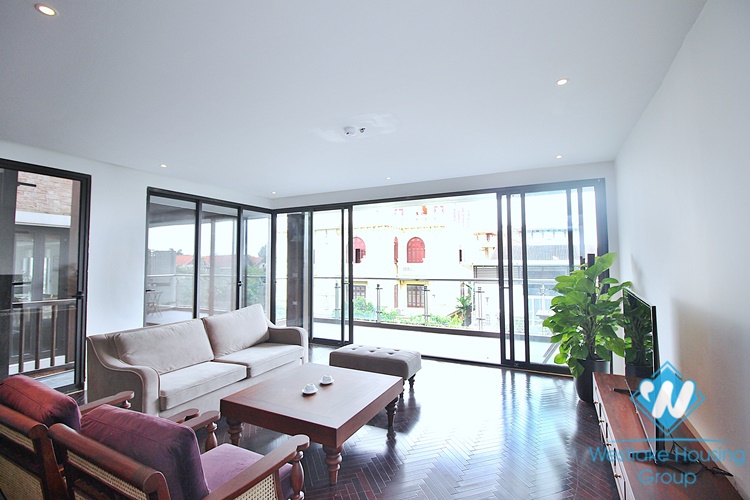 Renovated 4 bedrooms apartment for rent in Xom Phu - Dang Thai Mai, Tay Ho