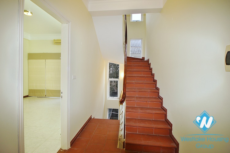 Renovated three bedrooms house for rent in Tu Hoa, Tay Ho