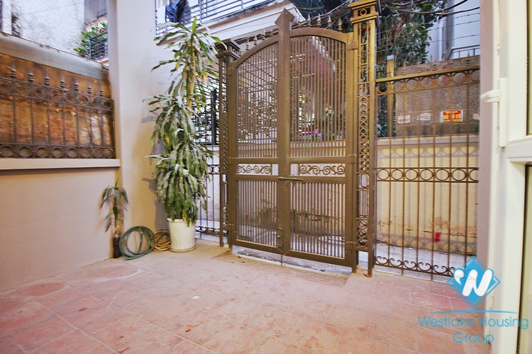 Renovated three bedrooms house for rent in Tu Hoa, Tay Ho