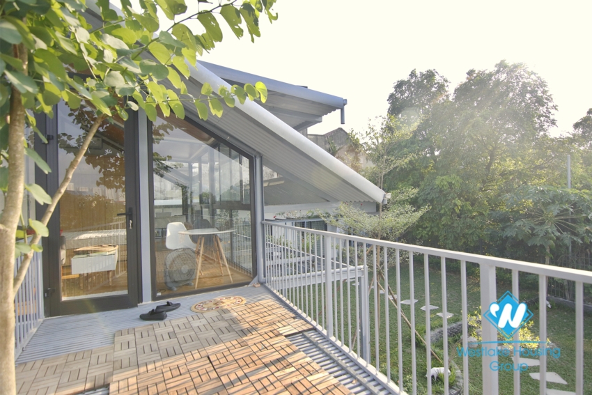 Riverside garden house for rent in Ngoc Thuy Long Bien