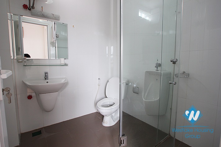 Lake view apartment with separate bedroom for rent in Yen Phu village
