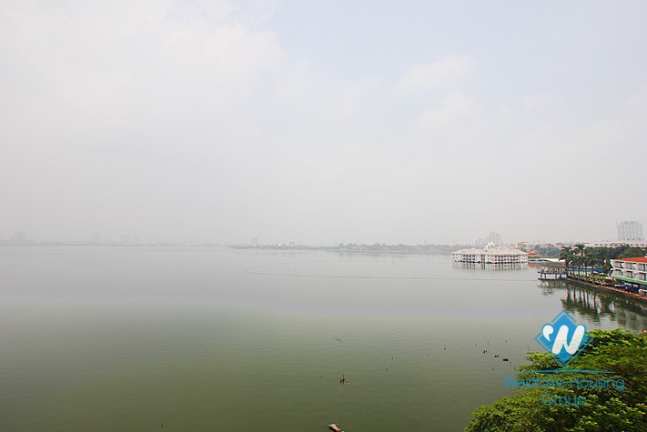 Lake view apartment with separate bedroom for rent in Yen Phu village