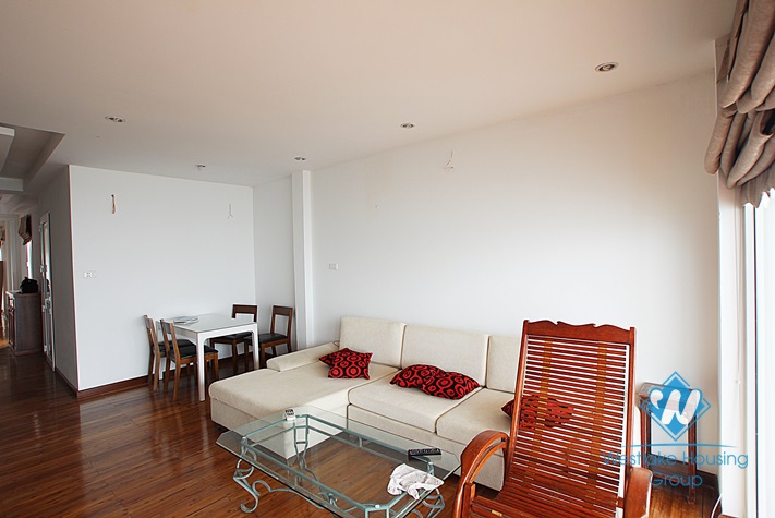 Lake view apartment with separate bedroom for rent in Yen Phu village