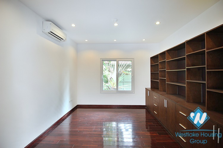 Large garden villa of 720 sqm with swimming pool for rent in Tay Ho,