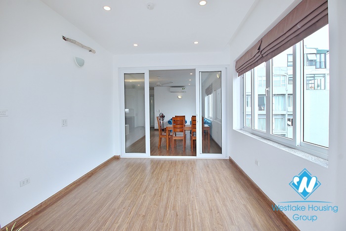 A new and bright 3 bedroom apartment for rent in Tay ho, Ha noi