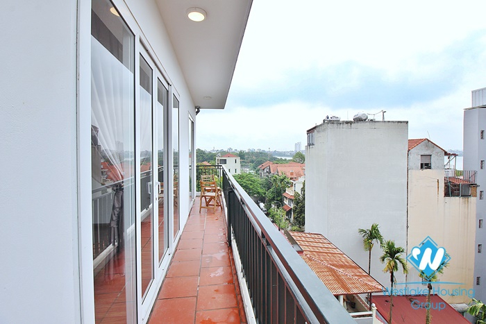 A new and bright 3 bedroom apartment for rent in Tay ho, Ha noi