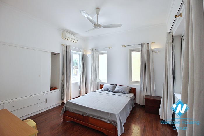 A super good deal for 2 bedroom apartment for rent in Tay ho, Ha noi