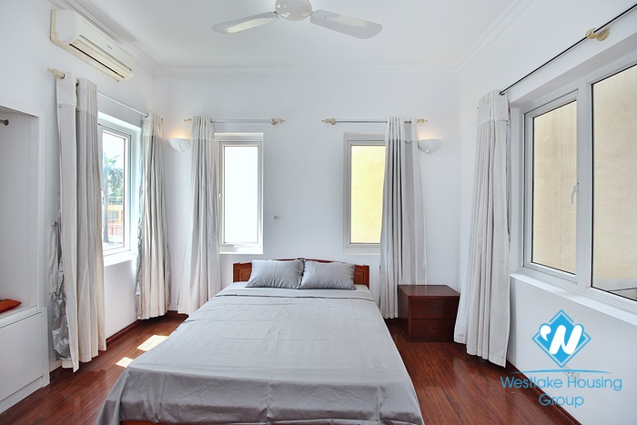 A super good deal for 2 bedroom apartment for rent in Tay ho, Ha noi