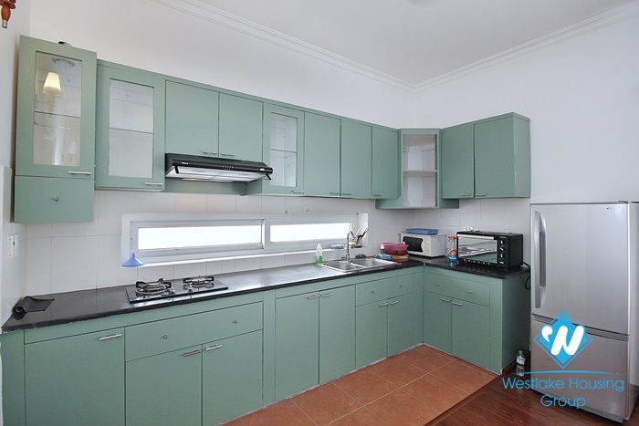 A super good deal for 2 bedroom apartment for rent in Tay ho, Ha noi