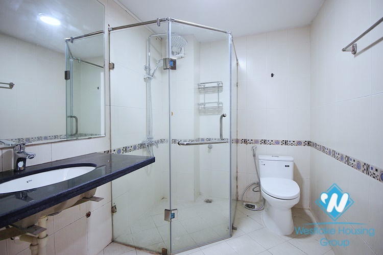 Unfurnished four bedrooms house for rent in Dang Thai Mai st, Tay Ho area