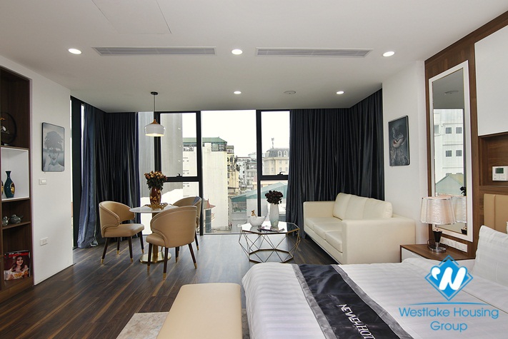 Luxury studio apartment for rent in the center of Hai Ba Trung district, Ha Noi
