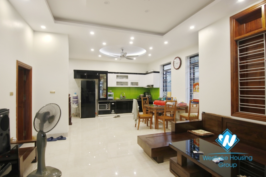 Three bedroom house for rent in Ngoc Thuy near French international school.