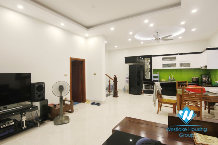 Three bedroom house for rent in Ngoc Thuy near French international school.