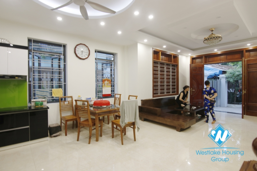 Three bedroom house for rent in Ngoc Thuy near French international school.