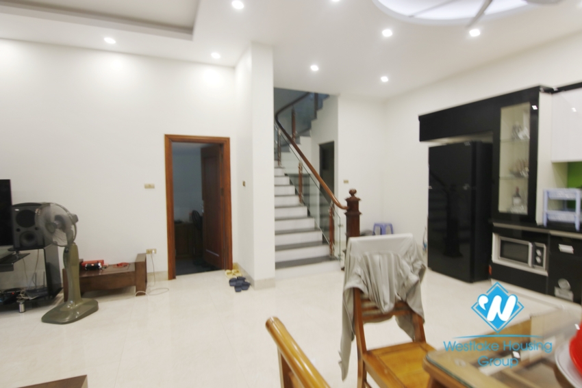 Three bedroom house for rent in Ngoc Thuy near French international school.