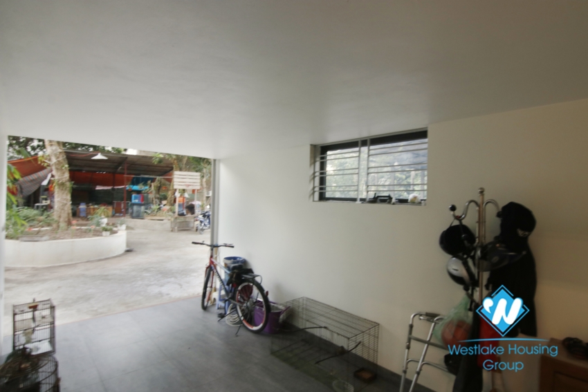 Three bedroom house for rent in Ngoc Thuy near French international school.