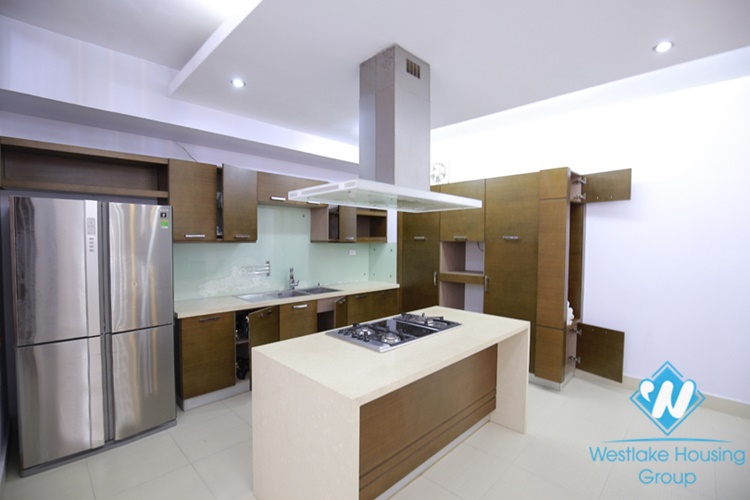 A pretty four bedrooms house for rent in Dang Thai Mai area, Tay Ho