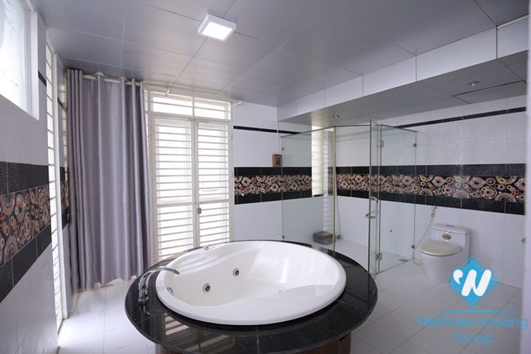 A pretty four bedrooms house for rent in Dang Thai Mai area, Tay Ho