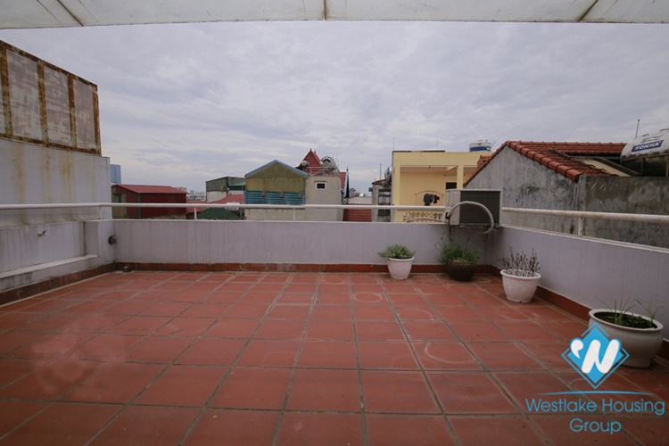 A pretty four bedrooms house for rent in Dang Thai Mai area, Tay Ho