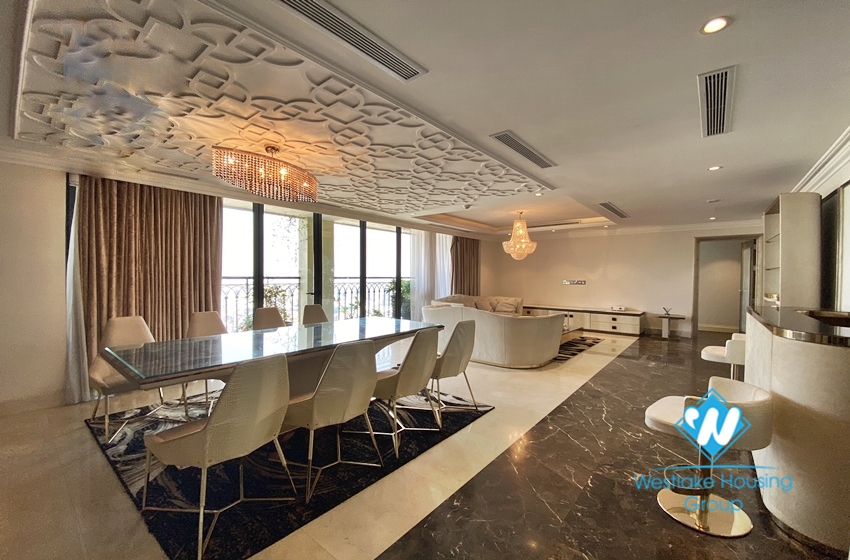 Modern and luxurious 3 bedroom apartment for rent in Hoang Thanh Tower.