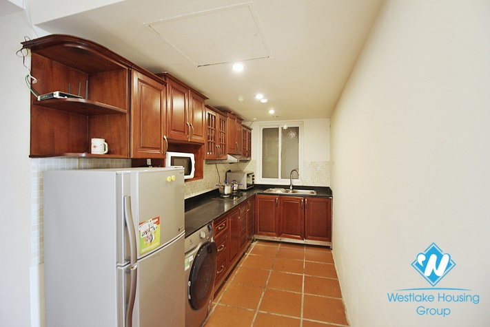 Cheap 2 bedrooms apartment with lake view for rent in Tay Ho, Hanoi 