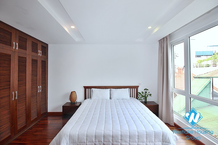 Lakeside three bed apartment for rent in Tay Ho, Hanoi