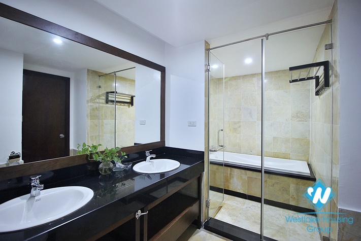 Lakeside three bed apartment for rent in Tay Ho, Hanoi