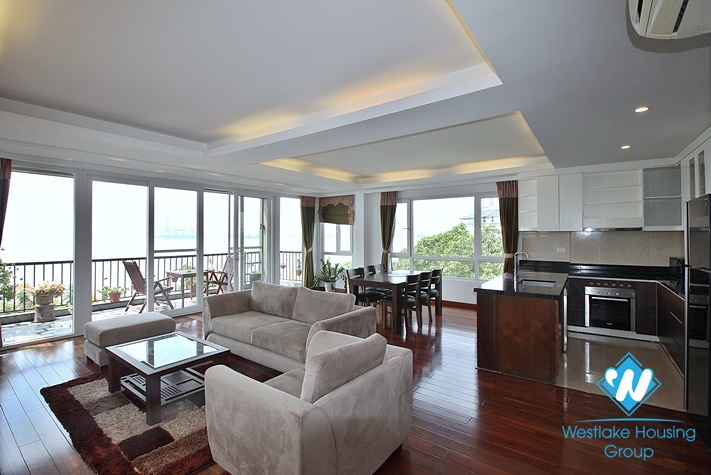 Lakeside three bed apartment for rent in Tay Ho, Hanoi