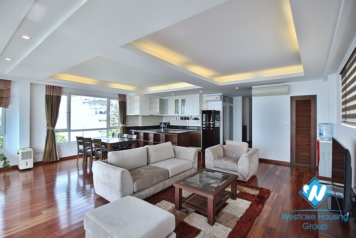 Lakeside three bed apartment for rent in Tay Ho, Hanoi