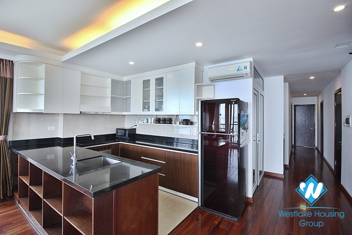 Lakeside three bed apartment for rent in Tay Ho, Hanoi