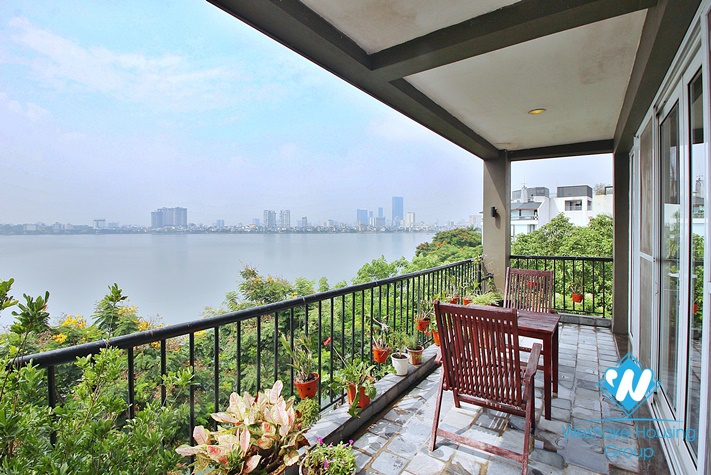 Lakeside three bed apartment for rent in Tay Ho, Hanoi