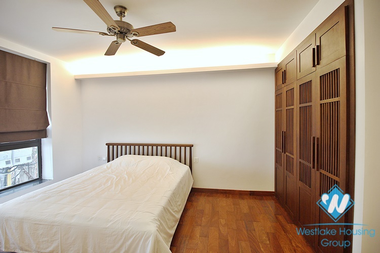 A spacious 03 bedrooms apartment for rent in Tu Hoa st, Tay Ho